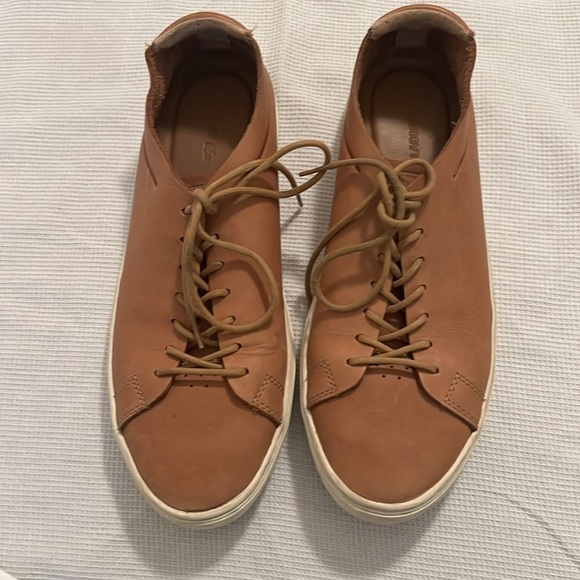 Lacoste Other - Lacoste Men’s unlined L12.12 sneaker Tan size 11.5 leather​​​​​​